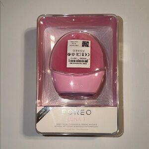 FOREO Luna 3 Face Cleaning Device and Anti Aging Massager. Open Box